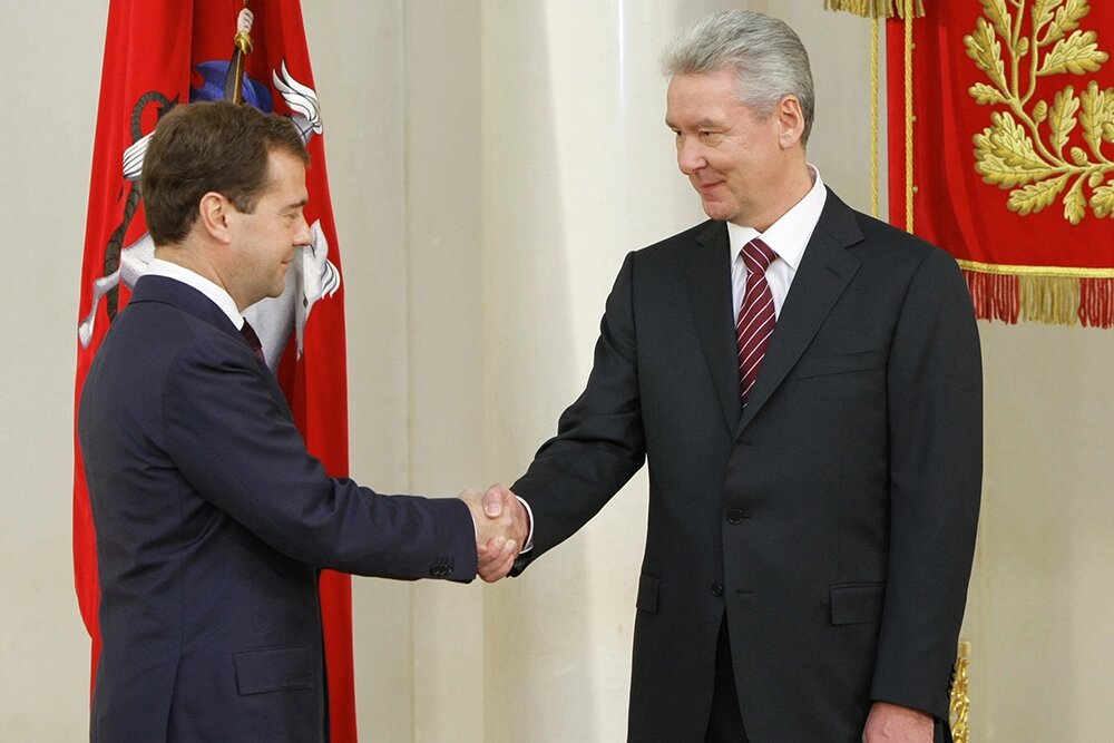    21 октября 2010 года. Президент России Дмитрий Медведев (слева) на церемонии инаугурации Сергея Собянина. Фото: РИА Новости/ Владимир Родионов