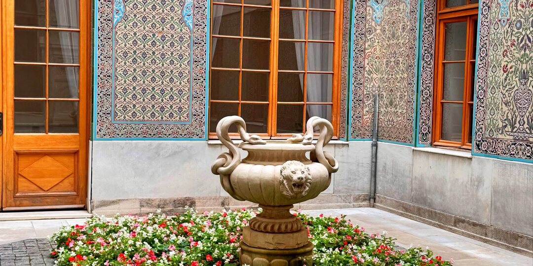 Ливадийский дворец или «где Романовы отпуск проводили», Крым, Ливадия.