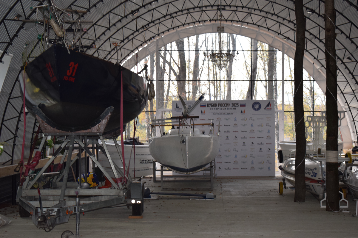 Яхт-клуб / Кафе Ореховая Бухта. ШАЛЕ/АНГАР