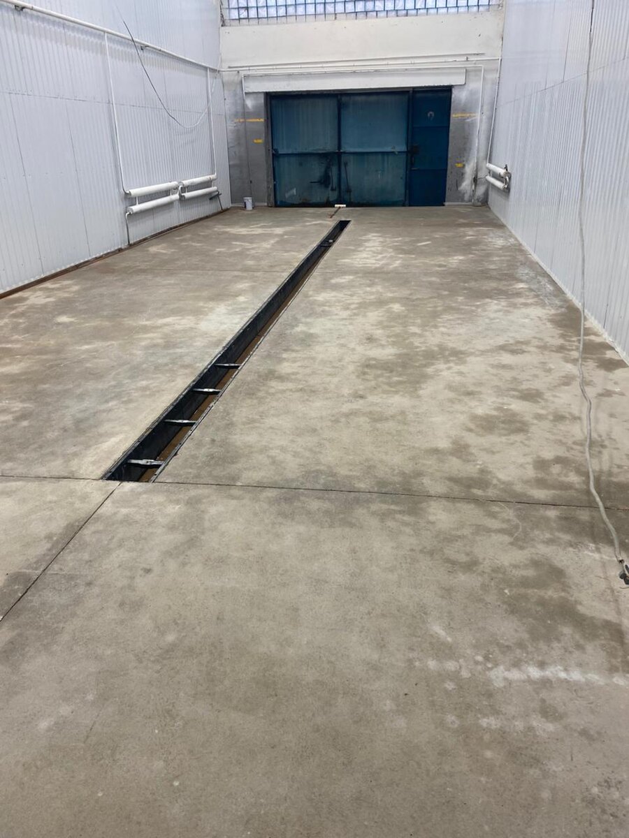 Пол в гараже , подготовка перед покраской.