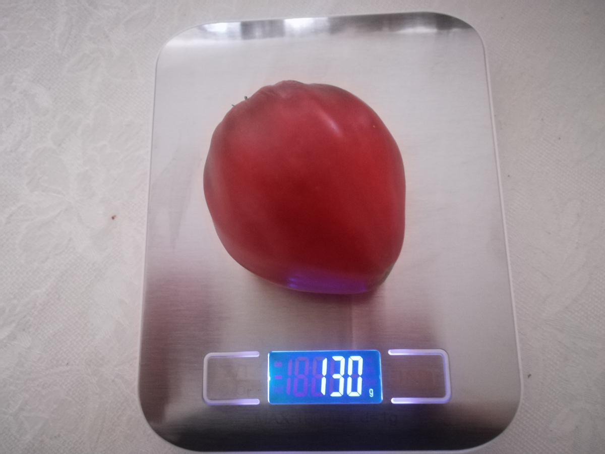 Средняя масса плодов 150-300 граммов, но у меня получился меньше