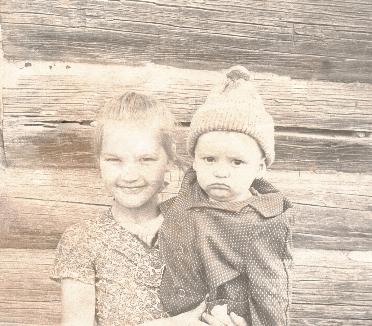Надежда с братом Вовой. д. Малюгина 1965 год