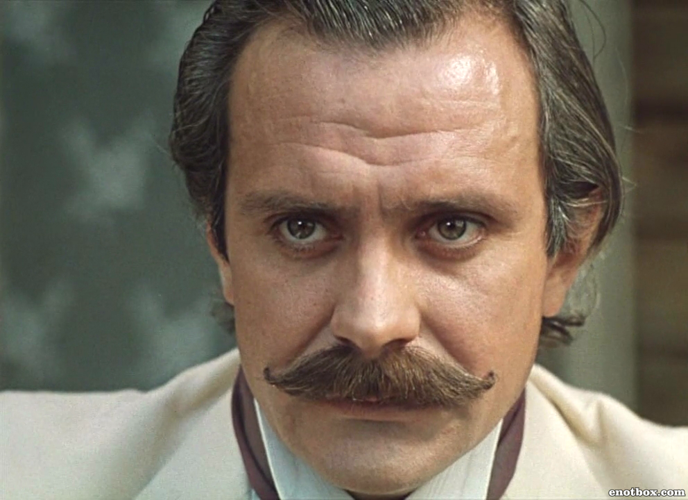 Михалков-Паратов, ну красавец!)