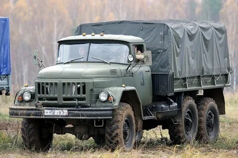 ЗИЛ-131 на военном учении