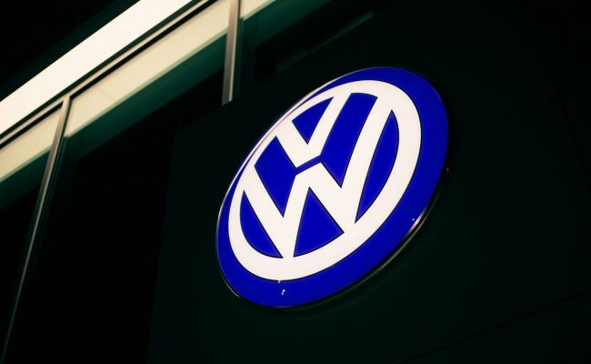 Немецкий автопром продолжает деградировать: Volkswagen на грани финансового кризиса