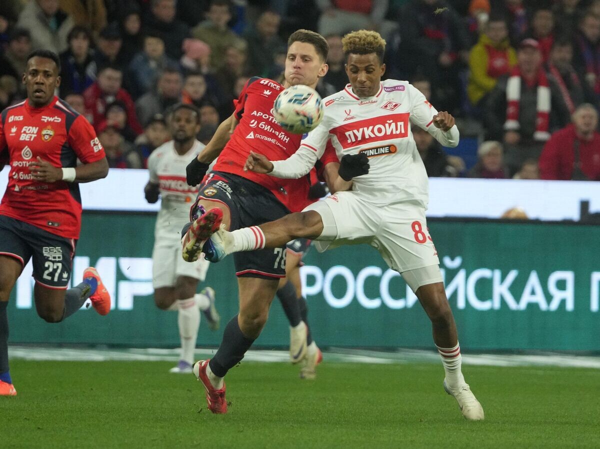    Игорь Дивеев и Жедсон Фернандеш© РИА Новости / Александр Вильф