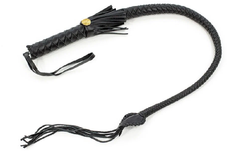 Казачья нагайка: Оружие, символ и спутник воли