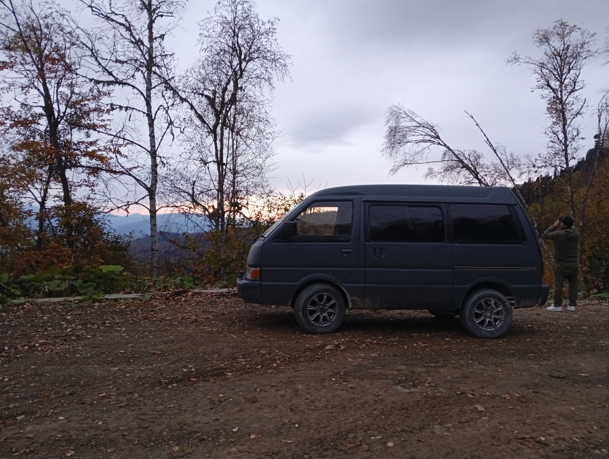 Наш бус - Nissan Vanette 1986 год.