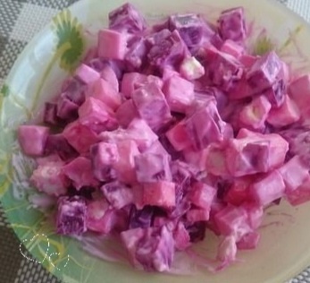 Свекла с сыром и яйцом