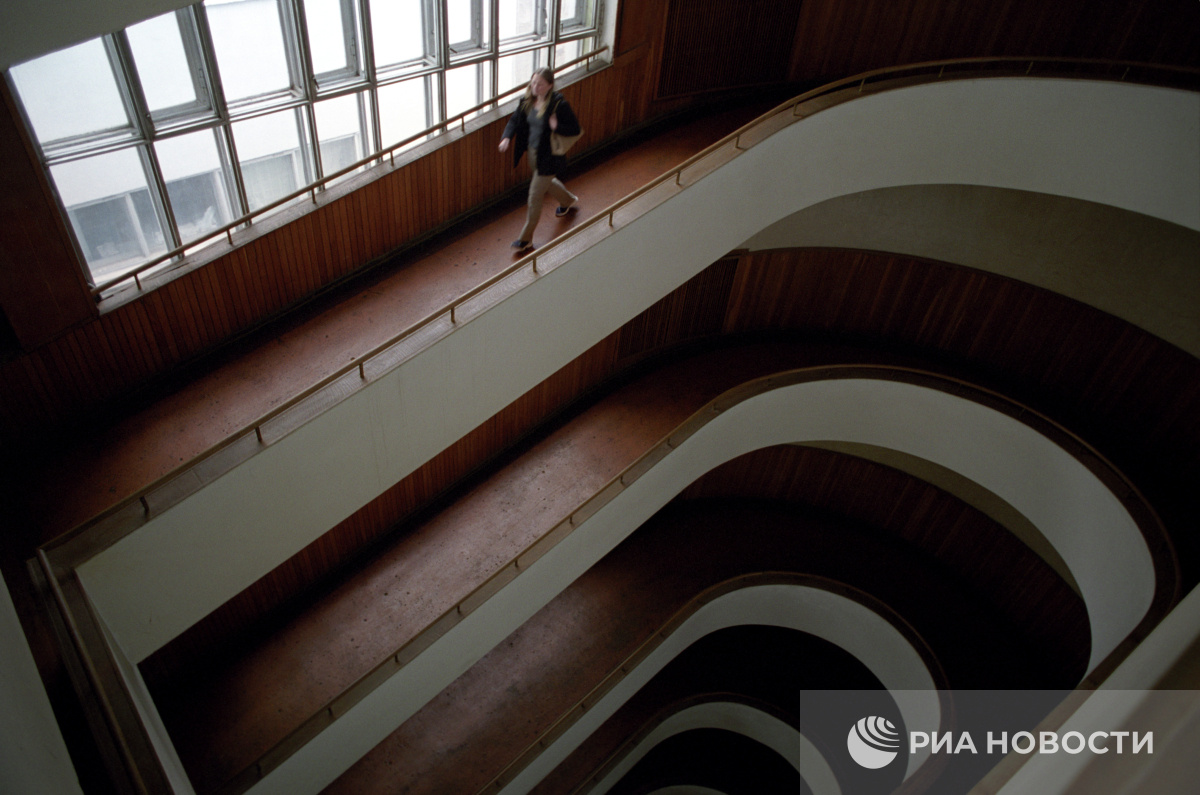 Пандус в здании Государственного комитета РФ по статистике. Архитектор Ле Корбюзье © Александр Поляков, РИА Новости