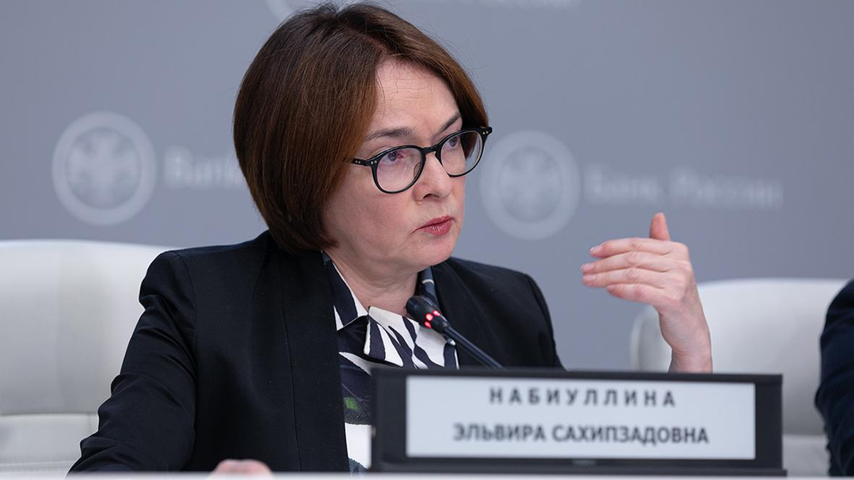 Возврат вкладов по-новому: ЦБ сокращает наличные и усиливает контроль