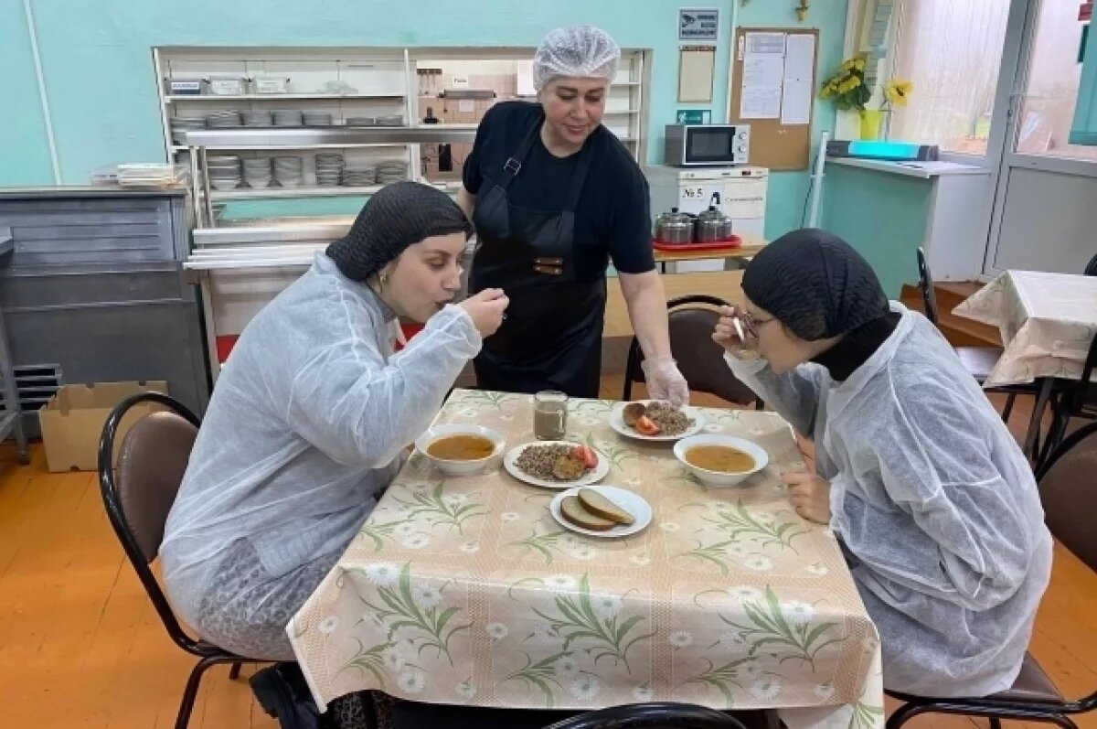    Смоленские родители могут контролировать питание в школах