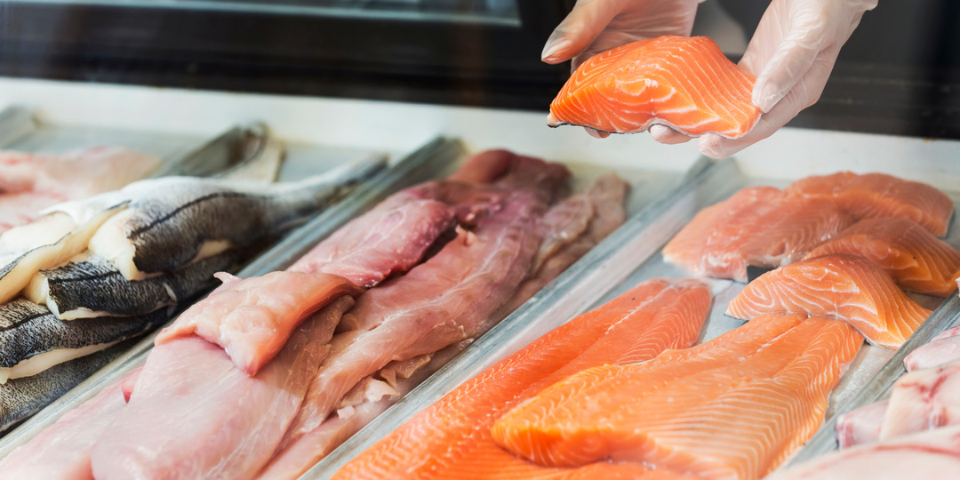 Рыба, которая копит тяжелые металлы: как выбрать рыбу в магазине и как в нашей лаборатории ищут ртуть и свинец?