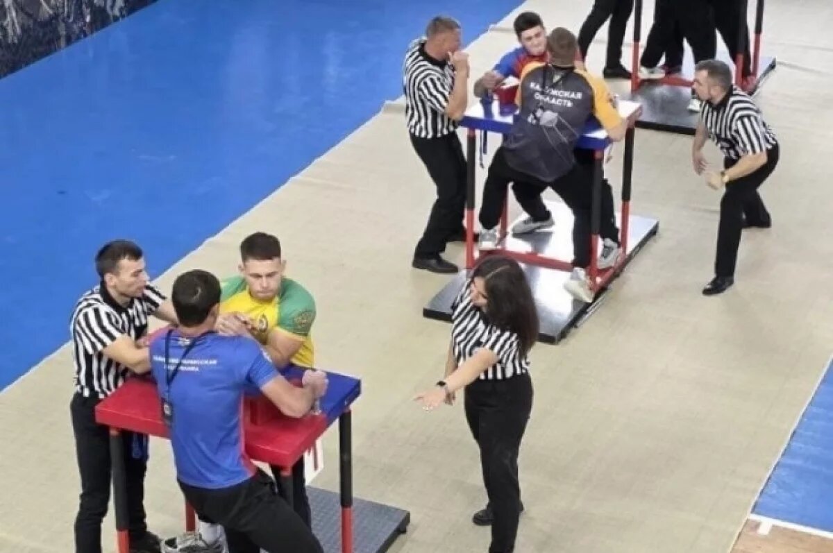    Калужские армрестлеры взяли серебро Кубка России