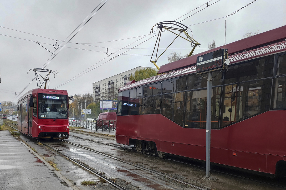 Едет наш трамвай