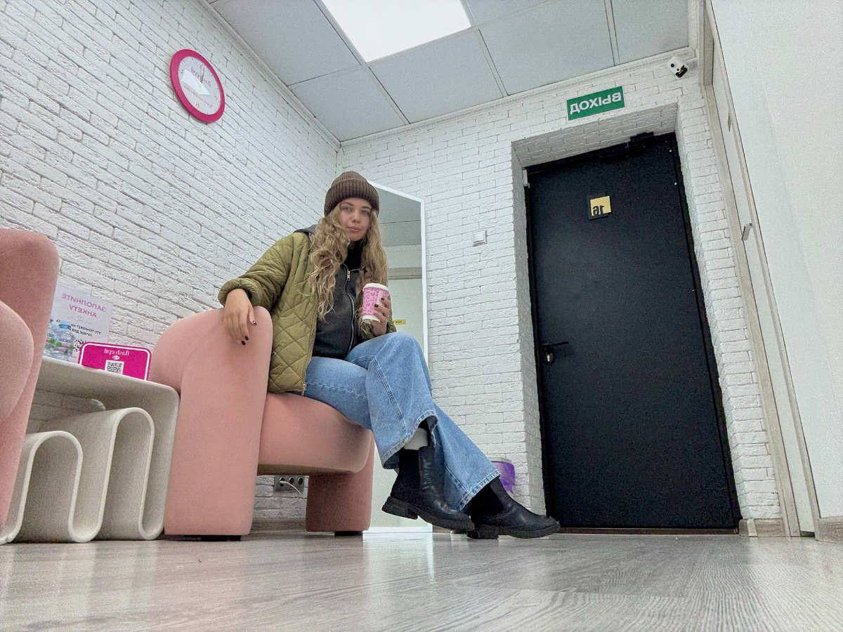 Зона ожидания салона