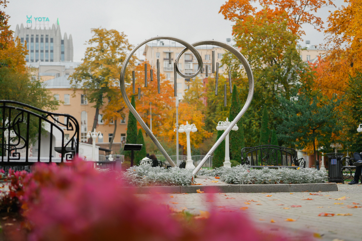 Серебряное Сердце в саду «Эрмитаж»