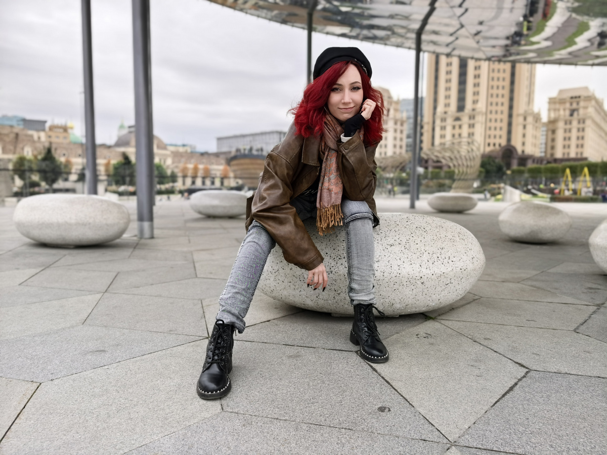    Снимок сделан на основную камеру, автоматика выбрала значение f/2.0