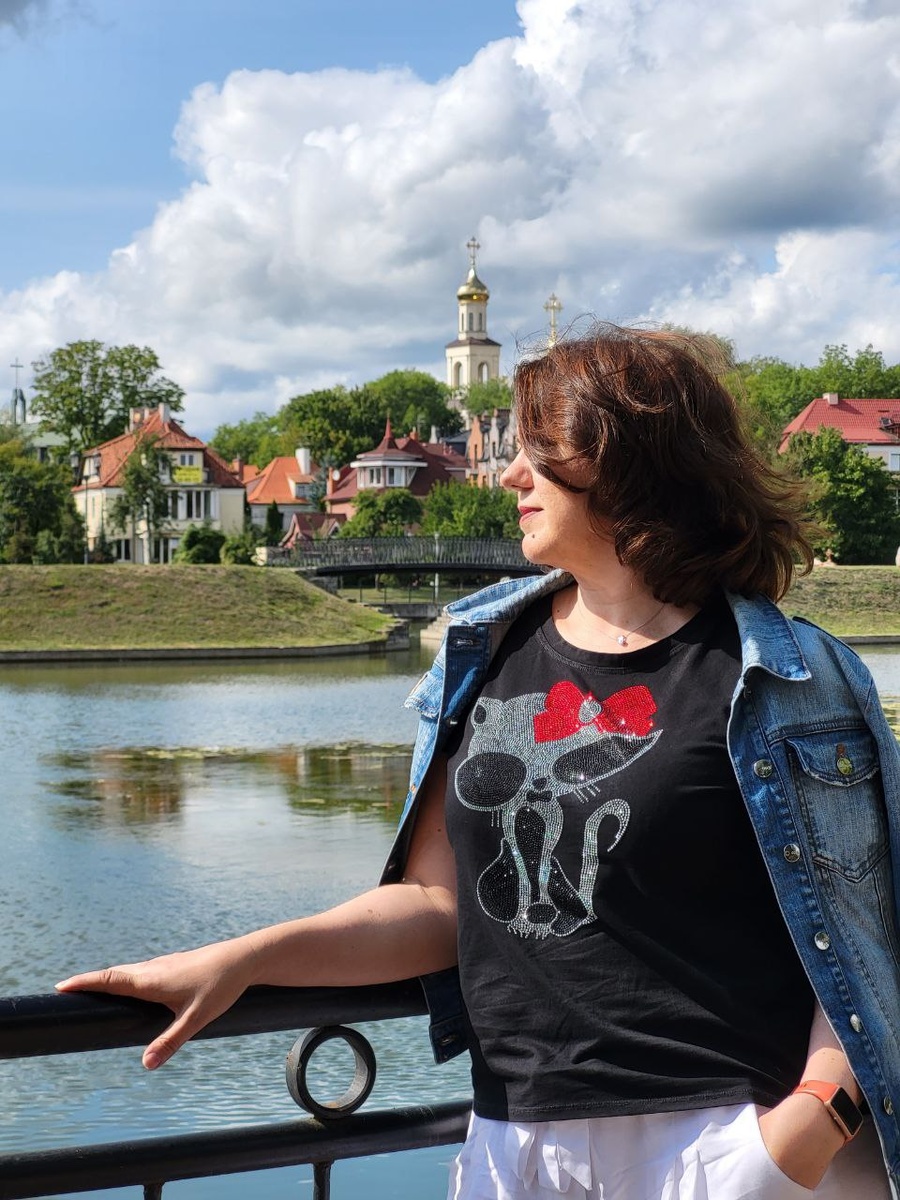 Головная боль после 40 лет: как связаны стресс, шея и гормональные изменения.
Массаж вместо таблеток - личный опыт, что помогает, когда обезболивающее больше не действует.