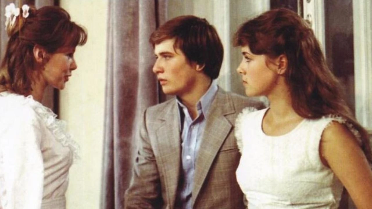 Кадр из фильма "Школьный вальс"