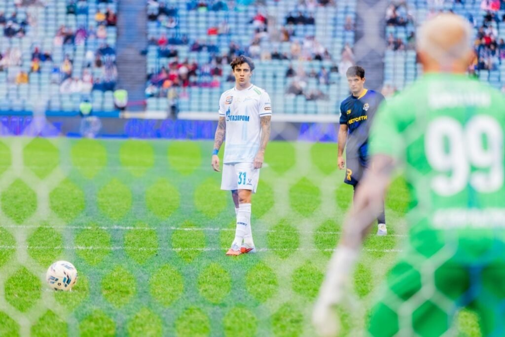    Федотов объяснил два пенальти в матче ‘Сочи’ — ‘Зенит’ (источник изображения) News Express Team