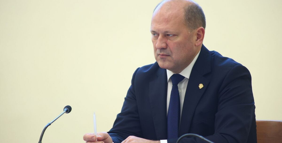 Развитие социальной сферы, дорожного хозяйства и транспорта, ЖКХ глава города назвал приоритетными