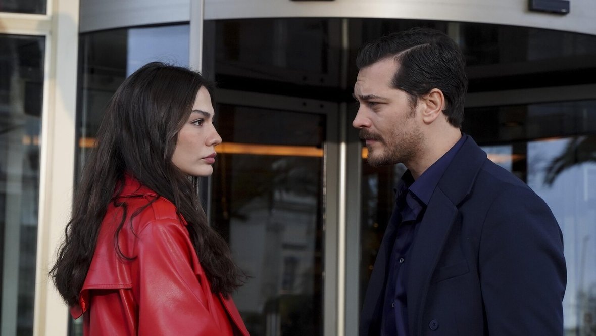    Кадр из сериала «Мечта Эшрефа», реж. Улуч Байрактар, Kanal D