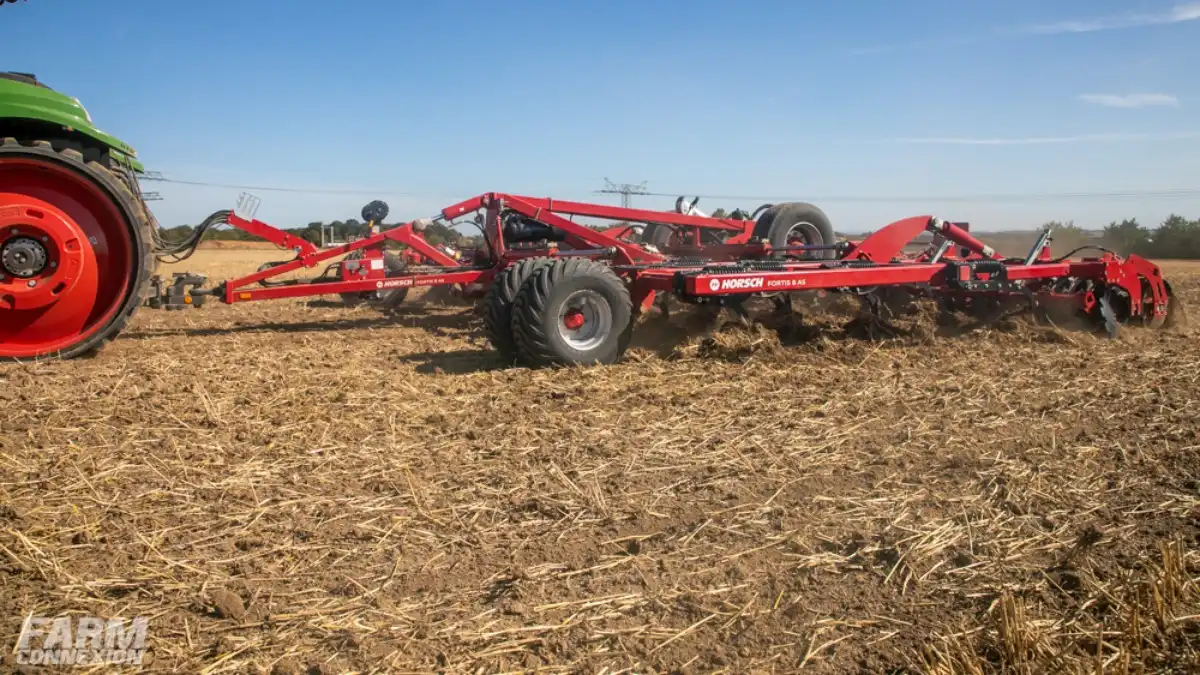 Фото: farm-connexion.comHorsch выпустит новую версию культиватора Fortis AS с шириной захвата 8,27 метров
