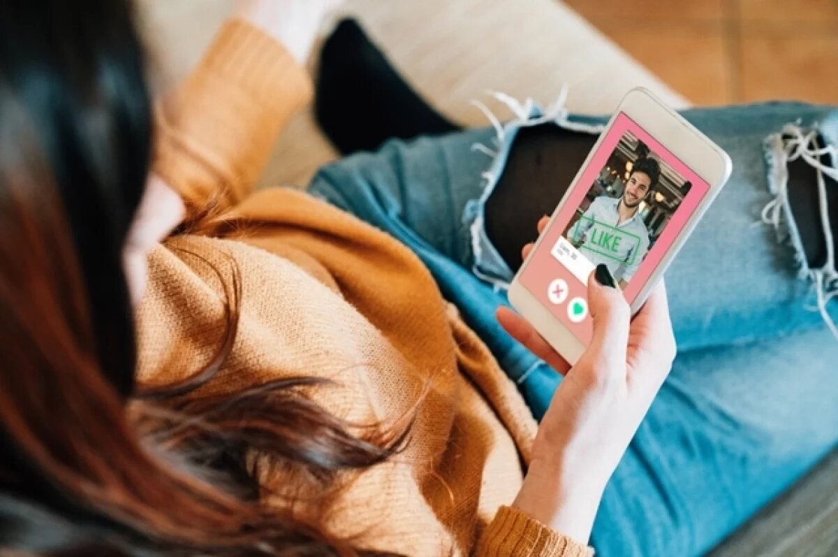    В Японии запустили сервис знакомств для поиска «папиков»