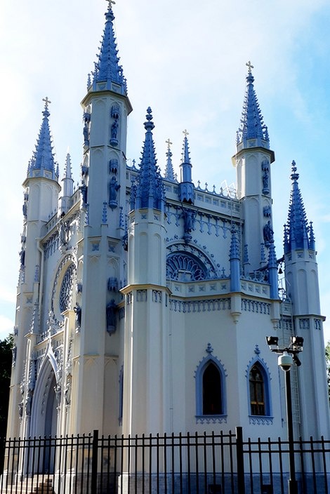 Готическая капелла /фото изличного архива, 2019/