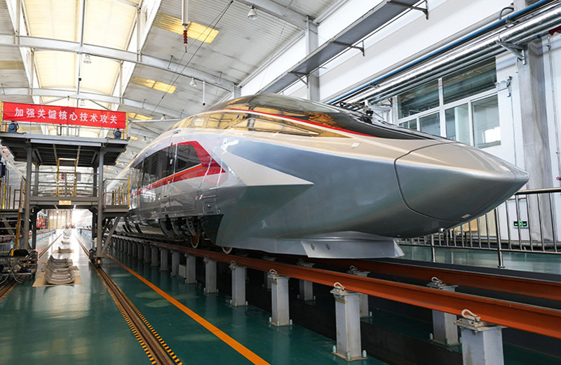 Самый быстрый в мире поезд CR450 побил рекорд скорости – Разогнался до 453 км/ч на испытаниях в Китае