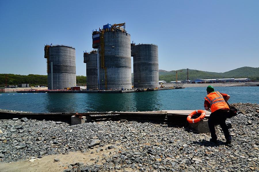 Юрий Смитюк / ТАСС📷Основание гравитационного типа для установки нефтегазодобывающей платформы «Беркут» на морском месторождении Аркутун-Даги