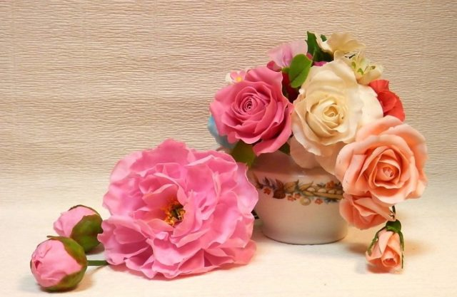 РОЗЫ КАК ЖИВЫЕ....