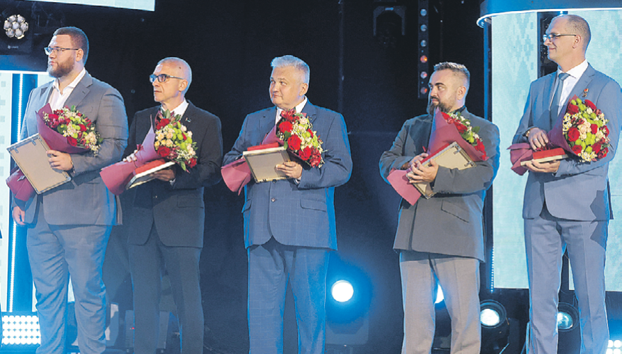 Лауреатов всегда чествуют в Витебске на главной сцене «Славянского базара». Фото: БелТА