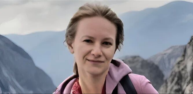 Обаятельная Полина - очень разносторонняя личность