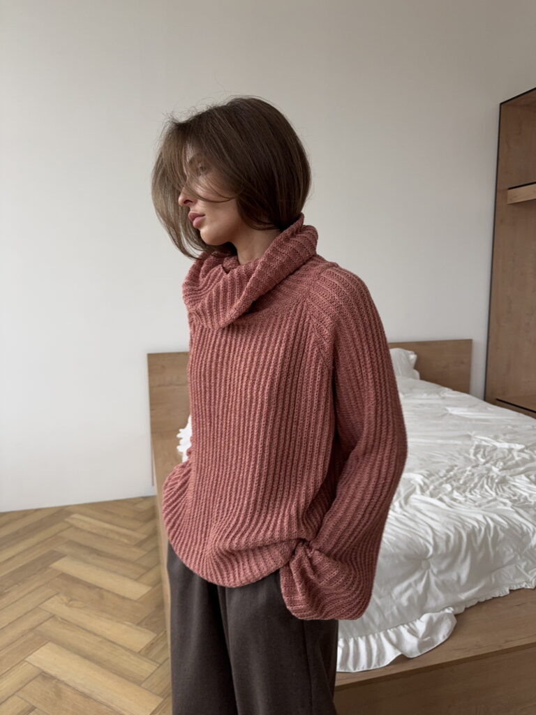 Свитер, 11 800 рублей smirnov  📷
