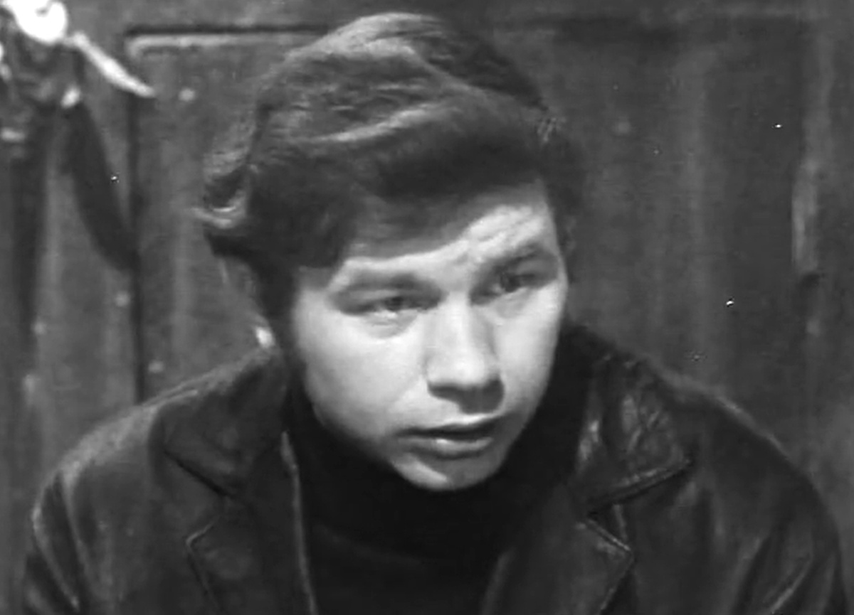 Кадр из кинофильма "Следствие ведут Знатоки: Несчастный случай", 1972 г., режиссеры 
Вячеслав Бровкин, Юрий Кротенко, сценаристы Александр Лавров, Ольга Лаврова, композитор Марк Минков (скриншот) 