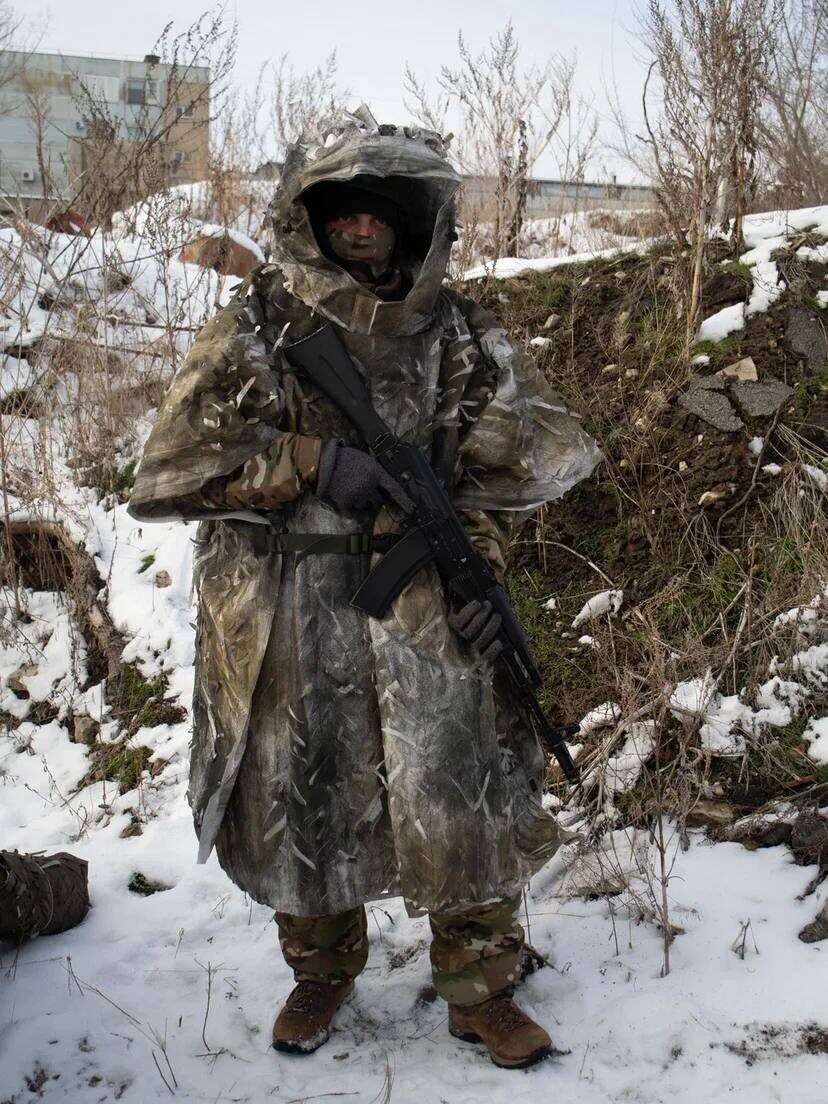 Пример, как работают современные маскировочные решения. В данном случае – пончо ЗаВОЗ
