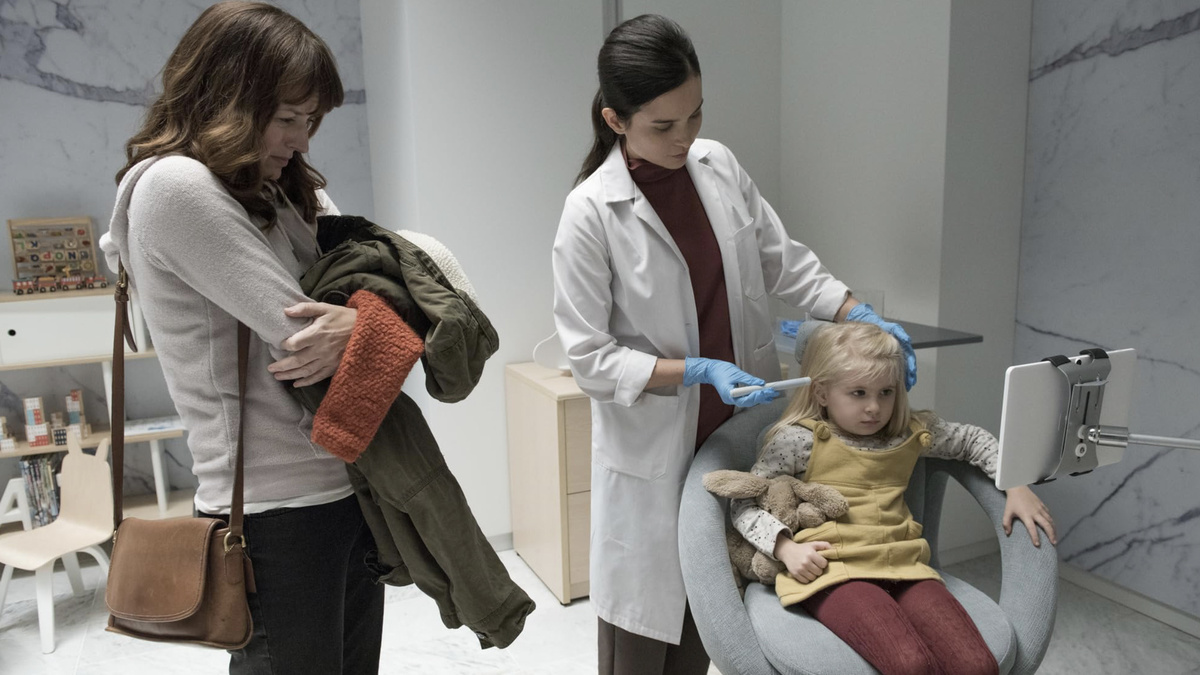 Кадр из сериала "Чёрное зеркало"