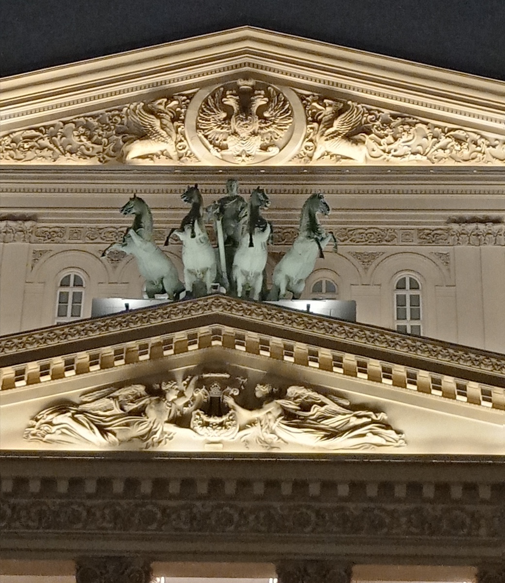 Моя любимая квадрига во главе с Аполлоном (все фото автора) 