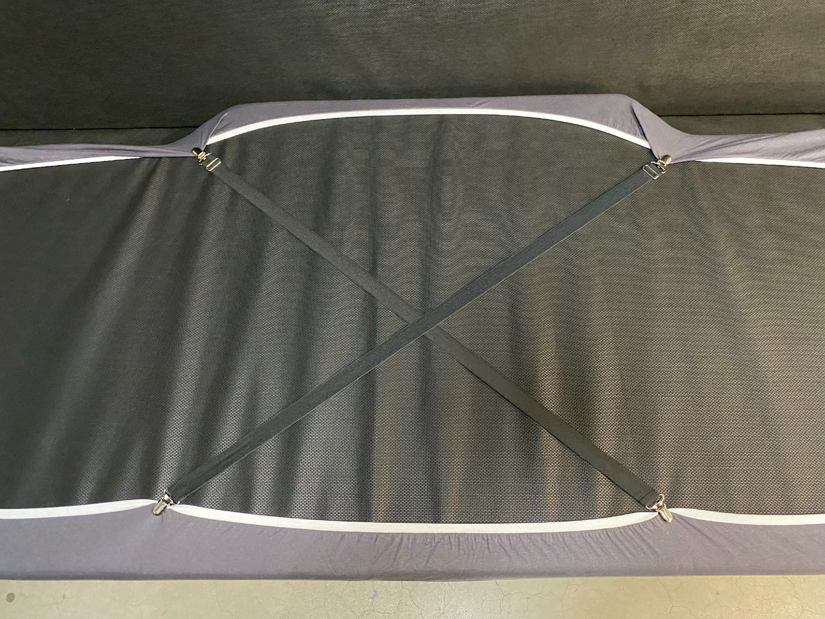 Простыня на резинке СПАЛБЕР для матрасов в спальники грузовиков. Цвет графит. Фото СПАЛБЕР_3.