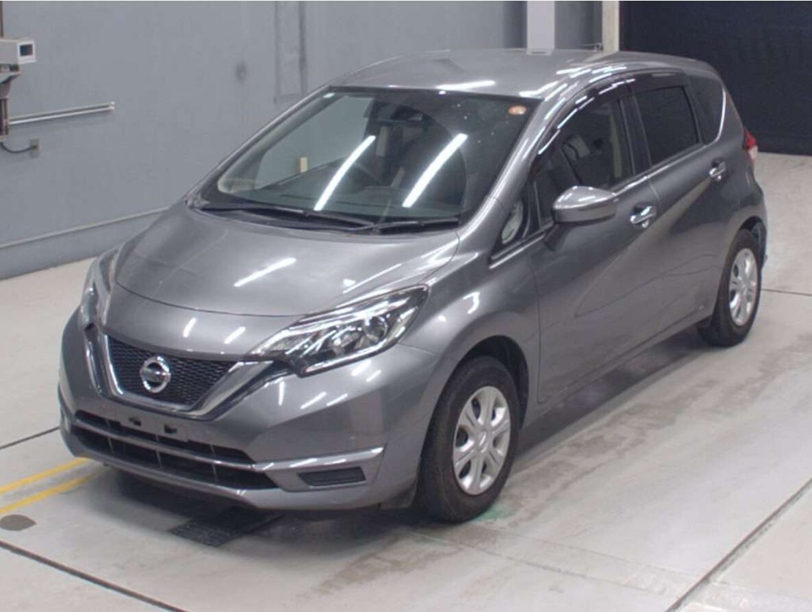 Фото с аукциона, листайте.