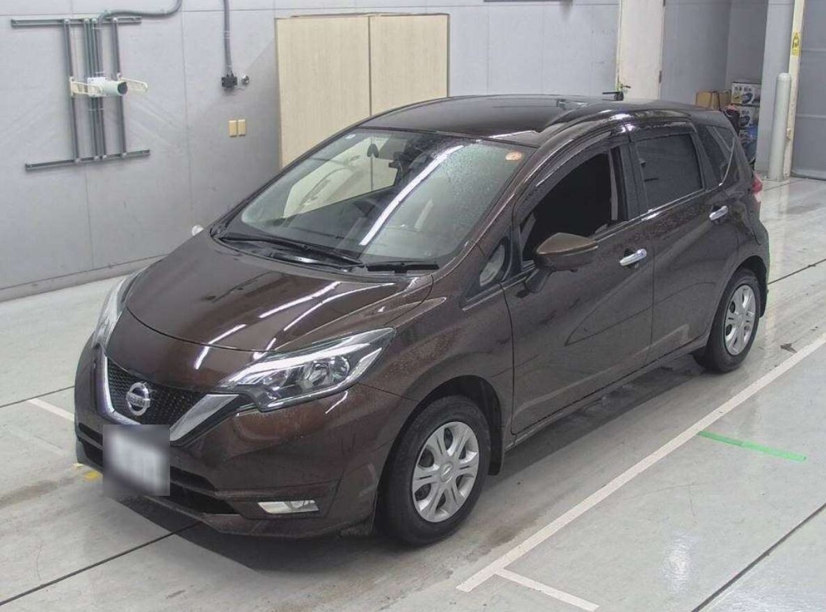 Фото с аукциона, листайте.