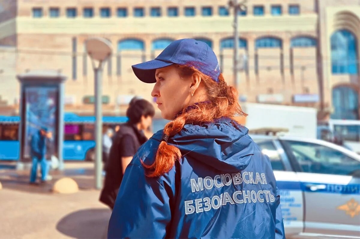    Специалисты «Московской безопасности» анализируют сообщения из открытых источников.