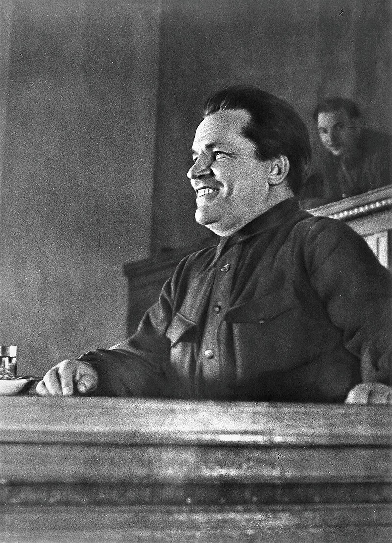 С. М. Киров выступает на XVII съезде ВКП(б). Москва, 1934 год. Фото М. Калашникова