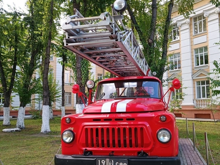     Пожарная машина. Фото: Николай Курилов / МК-Урал.