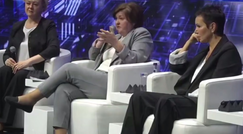 «Овощебаза» у руля московского образования: как чиновница Чугарина учит школы зарабатывать на детях