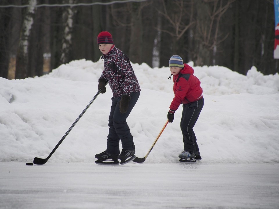    Челябинцы зимой смогут прокатиться на коньках и сыграть в хоккей Антон ФОКИН