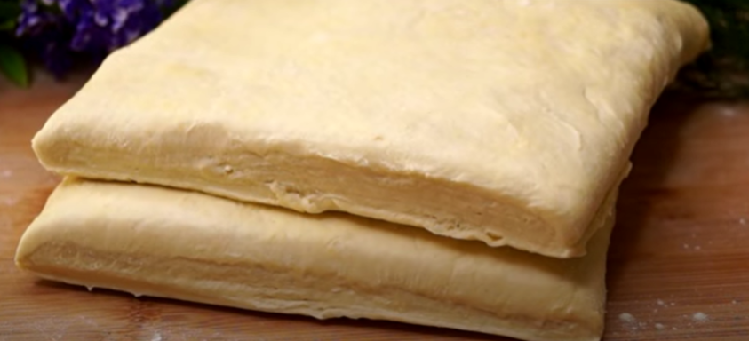 Слоенное тесто без нудной раскатки: все перемешиваю и тесто готово, подходит для сладкой и соленой начинки