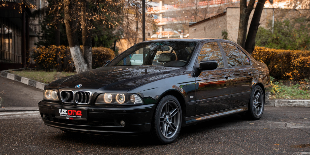 Старая школа BMW — это 530i E39 2001 года